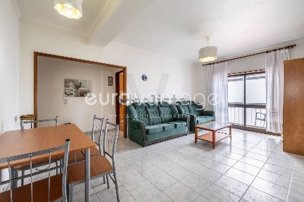 Apartamento T1 à venda na Avenida Vitor Gallo s/n
