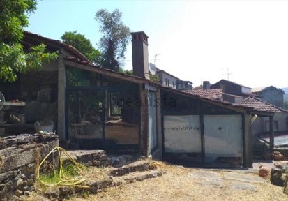 Casa de aldeia à venda em Parque do cortez s/n