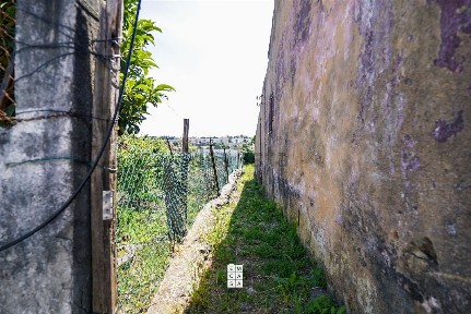 Moradia independente à venda em Vila de Cucujães