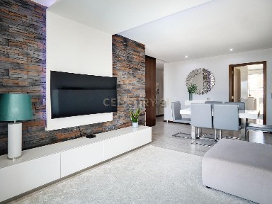 Apartamento T3 à venda na Rua dos Mestres de Obras s/n