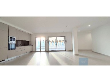 Apartamento T2 à venda na Rua Grupo Desportivo Os Nazarenos Sn