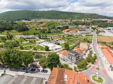 Apartamento T2 à venda na Alameda Dom Afonso Henriques, 3