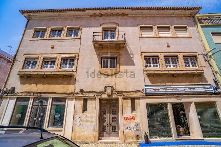 Apartamento T3 à venda na Rua do Capitão Filipe de Sousa, 45