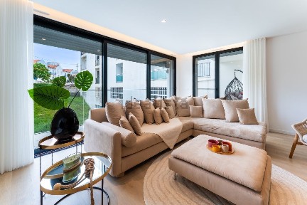 Apartamento T2 à venda na Avenida Vieira Guimarães