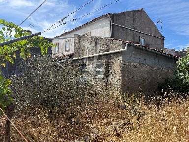 Casa ou moradia à venda em Chãos