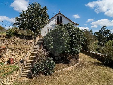 Quinta à venda em Além da Ribeira e Pedreira
