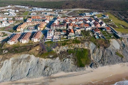 Apartamento T3 à venda na Rua do Segrel