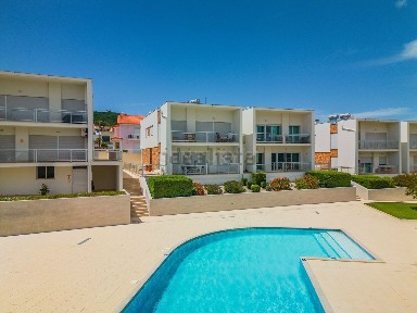 Apartamento T2 à venda na Rua Nossa Senhora da Conceição s/n