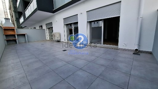 Apartamento T2 à venda em Marrazes e Barosa