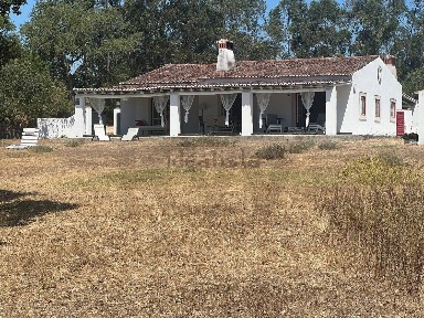Herdade à venda em Campo do Rossio