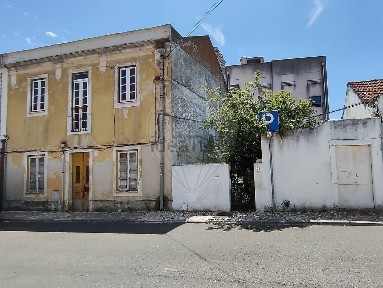 Moradia independente à venda em Nossa Senhora de Fátima