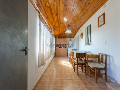 Moradia independente à venda em Tomar e Santa Maria dos Olivais