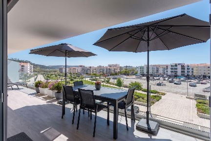 Apartamento T2 à venda na Rua Grupo Desportivo Os Nazarenos, 4