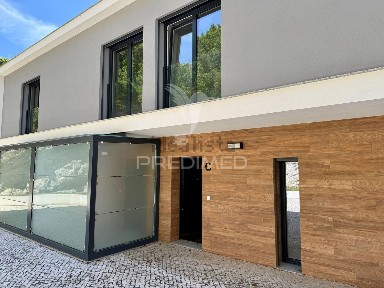 Apartamento T4 à venda em Zona Nossa Senhora de Fátima