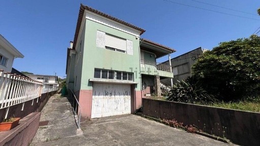 Casa ou moradia à venda em Arrifana