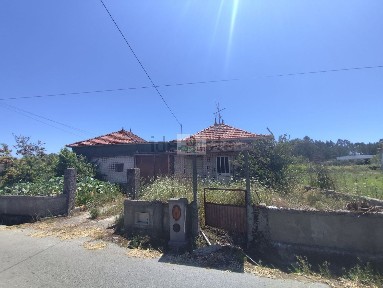 Moradia independente à venda em Bustos - Troviscal - Mamarrosa