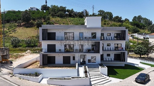 Apartamento T3 à venda na Rua da Mata da Raposa