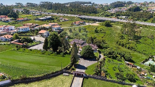 Quinta à venda na Rua Camões