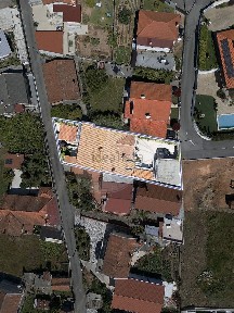 Moradia independente à venda em Tv. da Capela