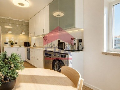 Apartamento T2 à venda na Rua do Botado