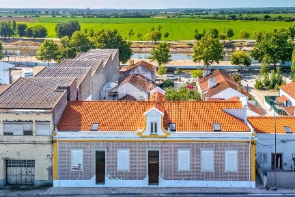 Casa ou moradia à venda na Rua Salvaterra de Magos