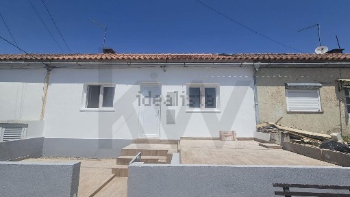 Casa ou moradia à venda em Meia Via