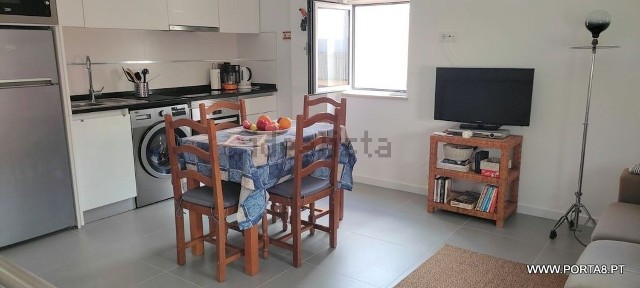 Apartamento T1 à venda na Rua da Atalaia