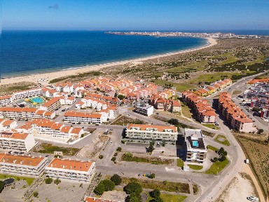 Apartamento T2 à venda na Praia da Consolação