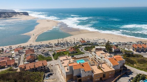 Apartamento T2 à venda na Rua Monte do Facho
