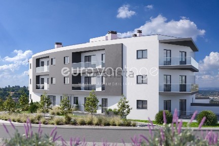 Apartamento T3 à venda em Porto de Mós