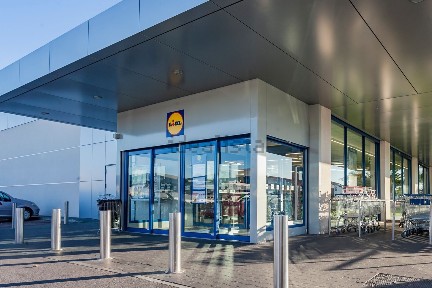 Arrendamento de espaço comercial na Rua António Francisco Melro