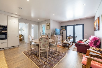Apartamento T2 à venda na Rua dos Sismeiros, 27