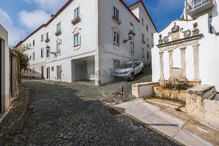 Apartamento T0 à venda na Estrada Sem Nome
