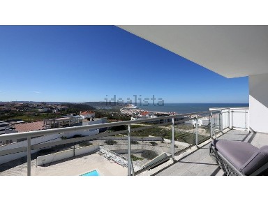 Apartamento T2 à venda na Rua Moinho de Vento