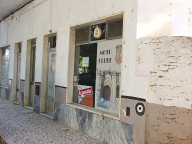 Arrendamento de espaço comercial em Conceição