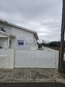 Moradia geminada à venda em Arada