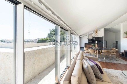 Apartamento T3 à venda no Centro Histórico