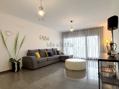 Apartamento T2 à venda na Rua Senhora da Vitória