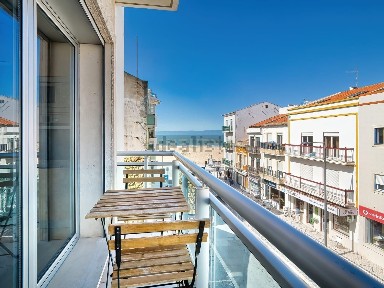 Apartamento T2 à venda na Rua da Atalaia