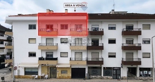 Apartamento T3 à venda na Rua Bombeiros Voluntários de Pombal