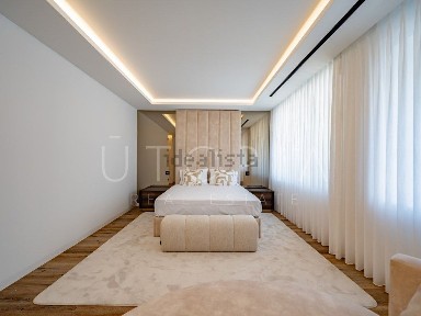 Apartamento T4 à venda na Avenida Cidade de Maringá