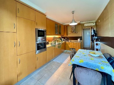 Duplex à venda na Rua José Ribeiro da Costa