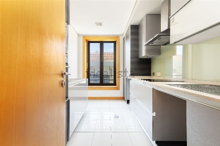 Duplex à venda em Espinho
