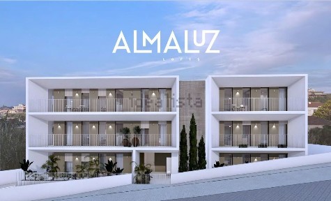Apartamento T1 à venda na Rua Santa Isabel, 45