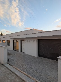 Moradia geminada à venda na Rua da Godinha, 57