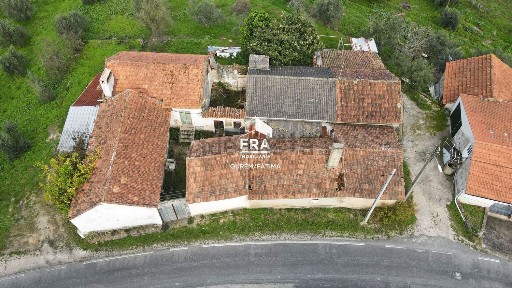 Moradia independente à venda em 2490-124