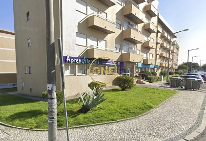 Espaço comercial à venda na Rua Dom José I