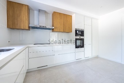 Apartamento T3 à venda em Parceiros e Azoia