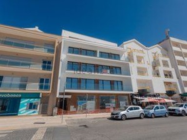 Apartamento T3 à venda na Avenida Manuel Remígio, 45