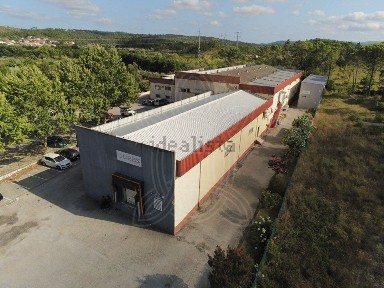Armazém à venda em Cernache
